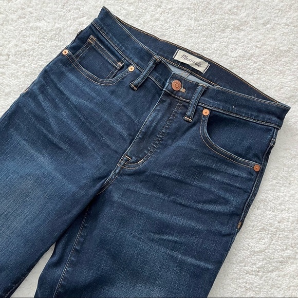 Madewell 9" Mid-Rise Skinny Jeans in Larkspur Wash: TENCEL™ Denim Edition - Picture 2 of 9